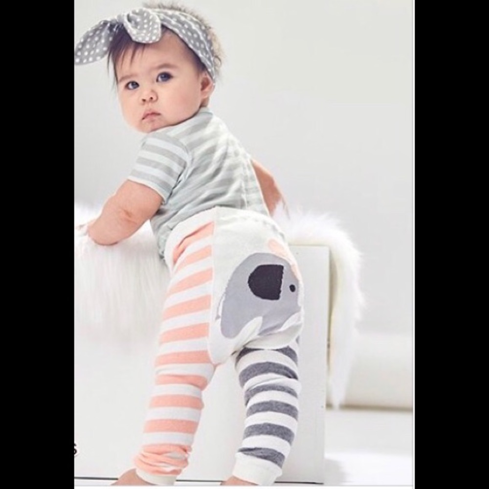 Cozy Knit Pink Elephant Leggings